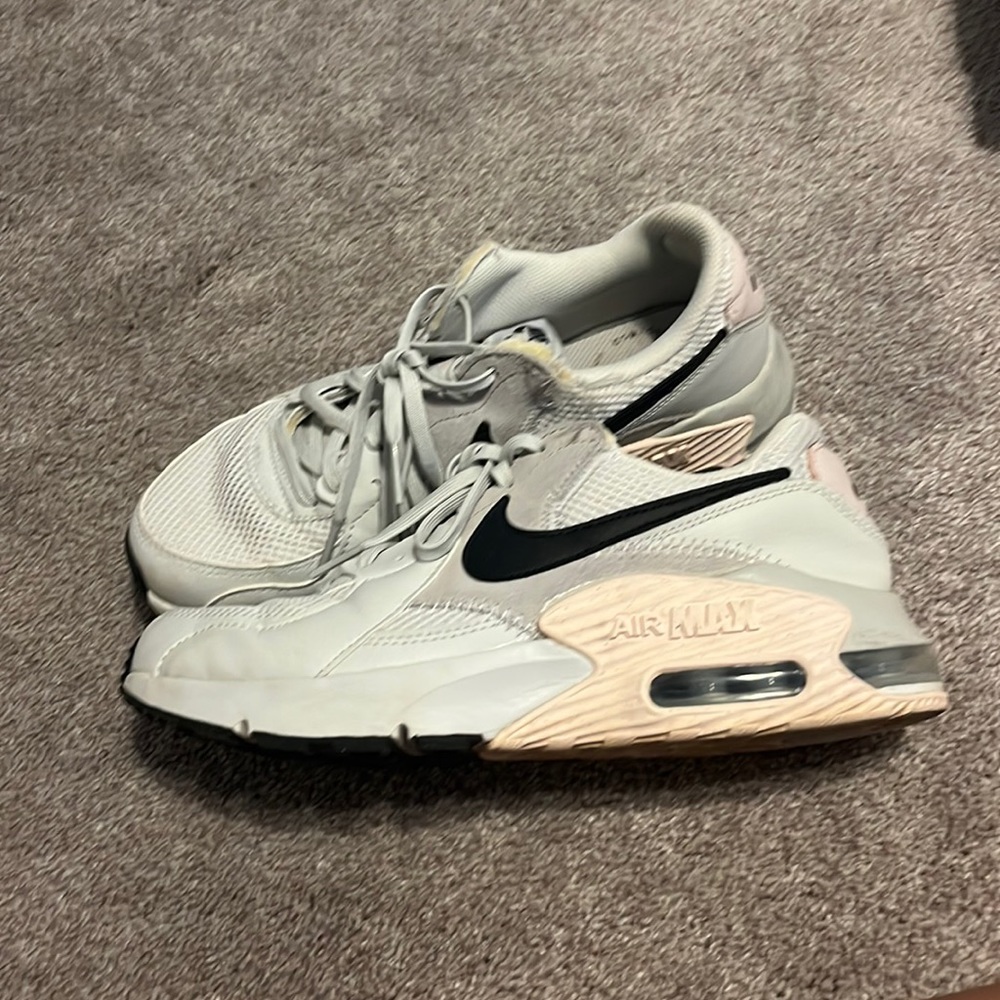 Nike air maxes 90s